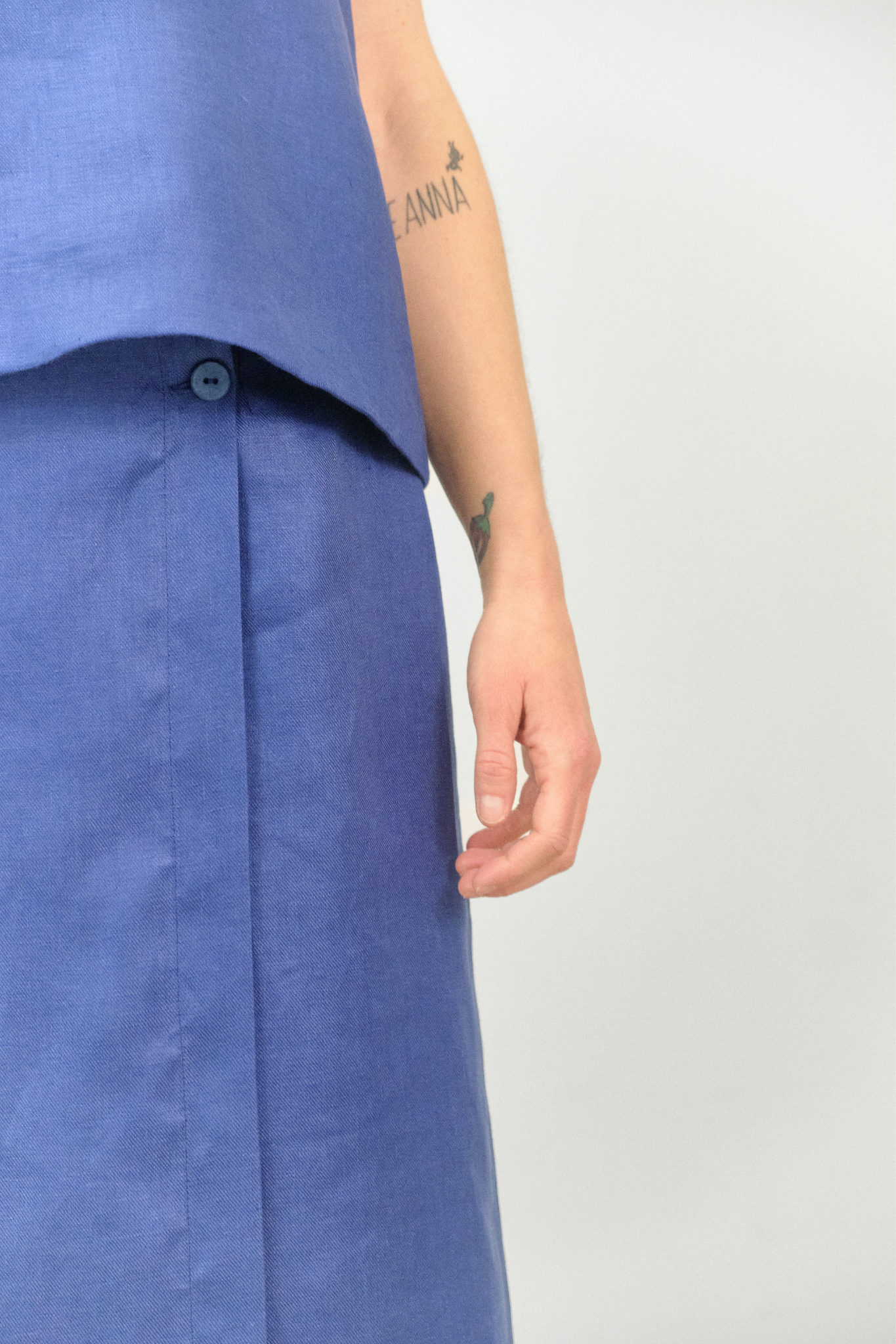 GO03 - Blue Linen Wrap Skirt
