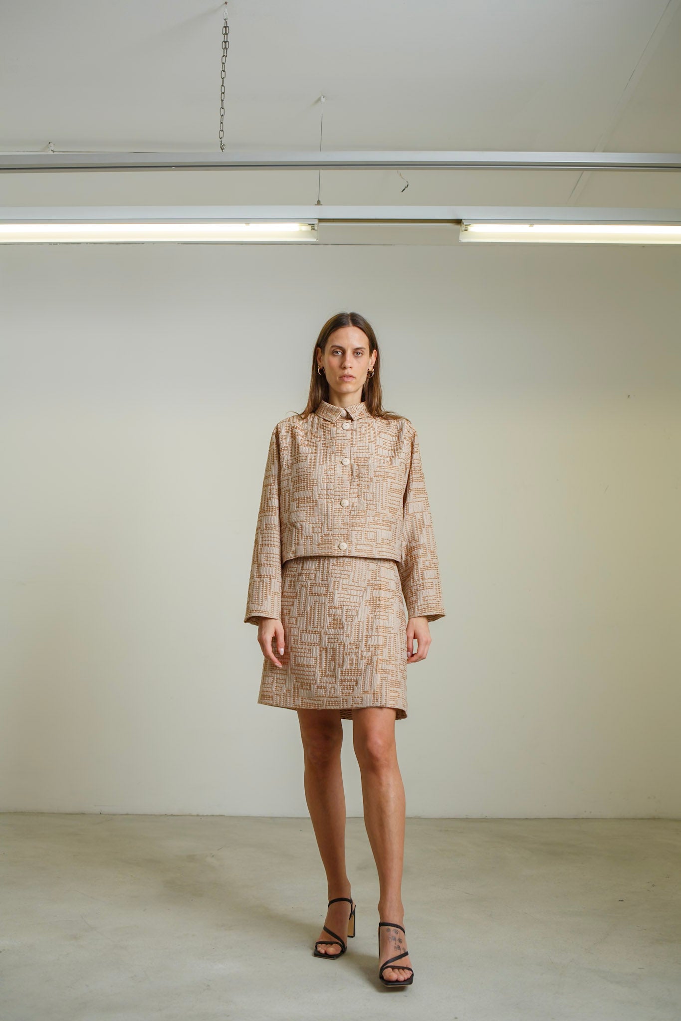 WJ01 - Beige Short Working Jacket