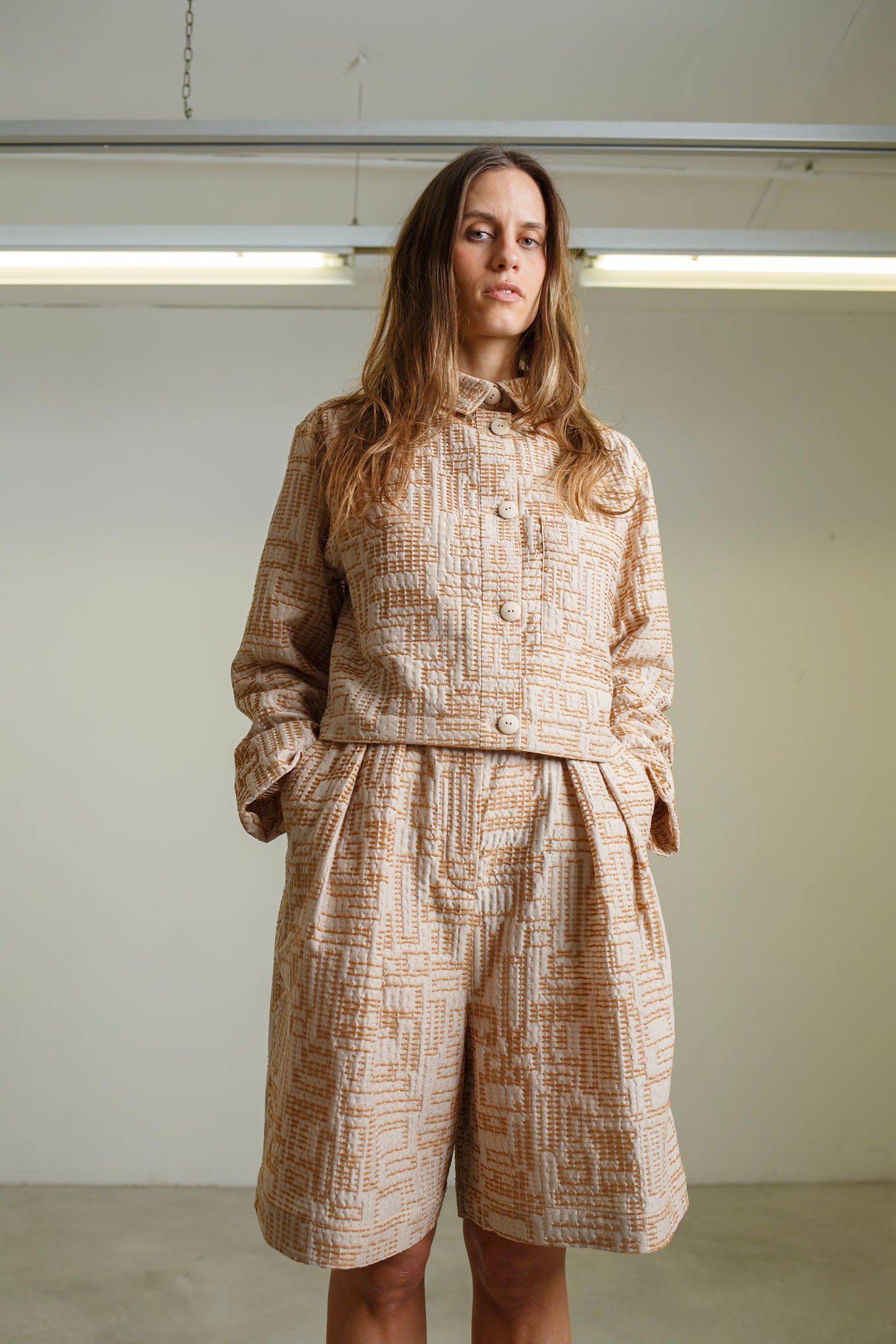 WJ01 - Beige Short Working Jacket