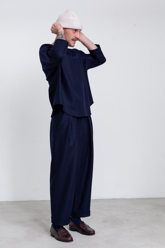 FE01 - Navy Blue Wool Pullover