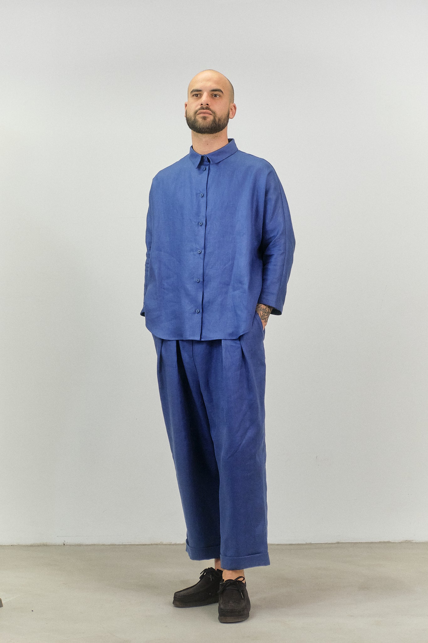 PA06 - Blue High-Waisted Linen Trousers