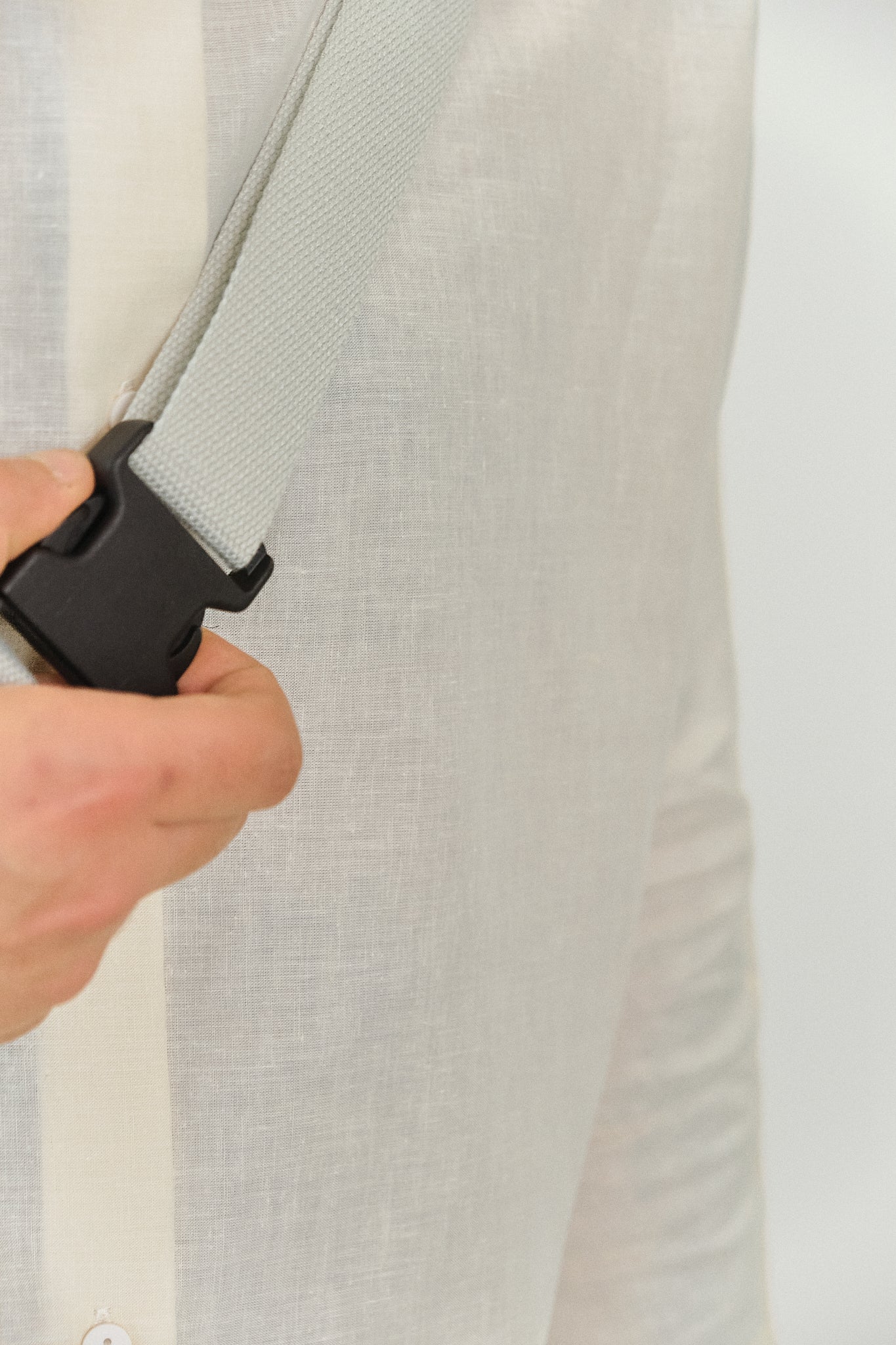 MA01 - Sage Green Spacious Belt Bag