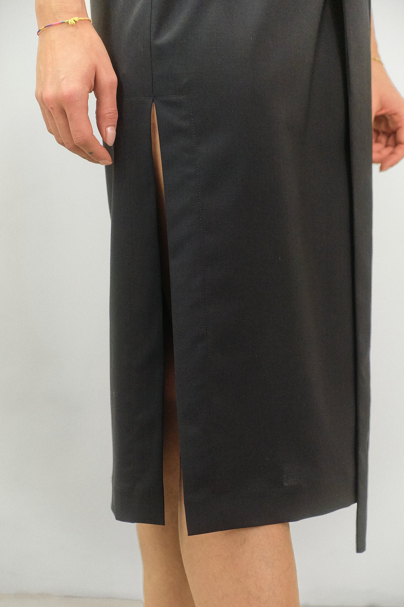 AB06 - Black Sleek Straight-Line Dress