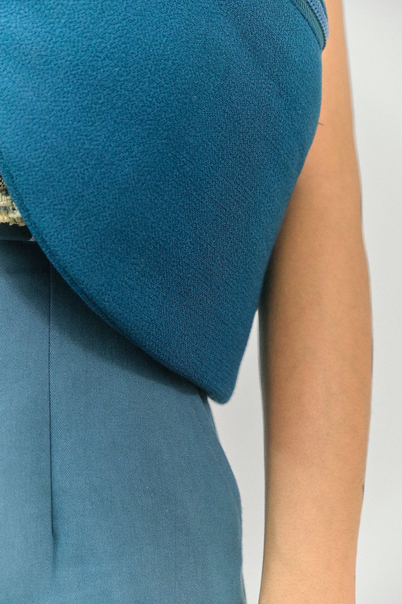 MA01 - Peacock Green Spacious Belt Bag