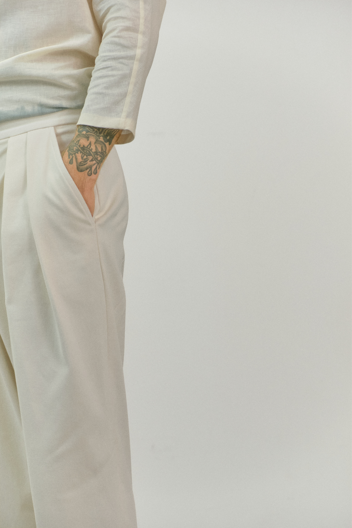 PA06 - White Gabardine Cotton High-Waisted Trousers