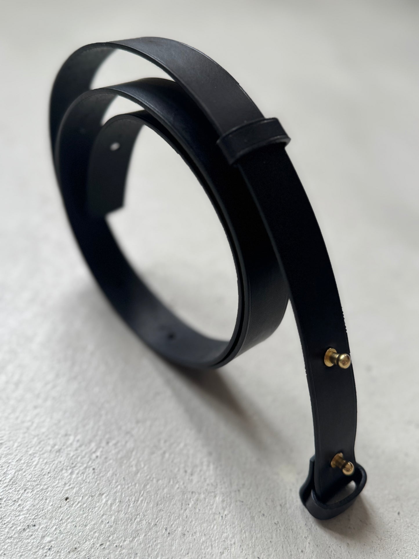 MA02 - Spacious Antracite Belt Bag + Vicus Leather Belt