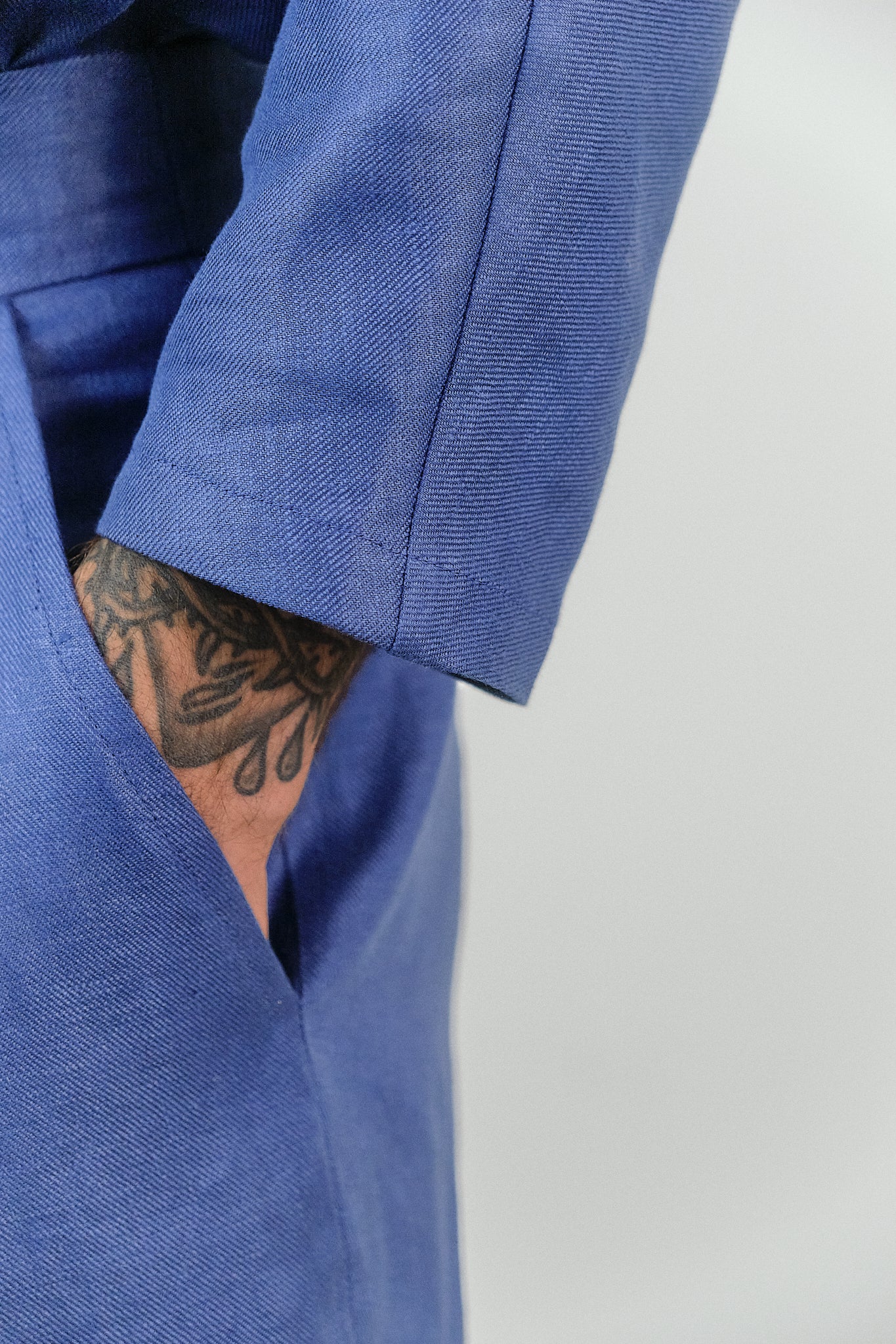 CA01 - Blue Linen Kimono Sleeve Shirt