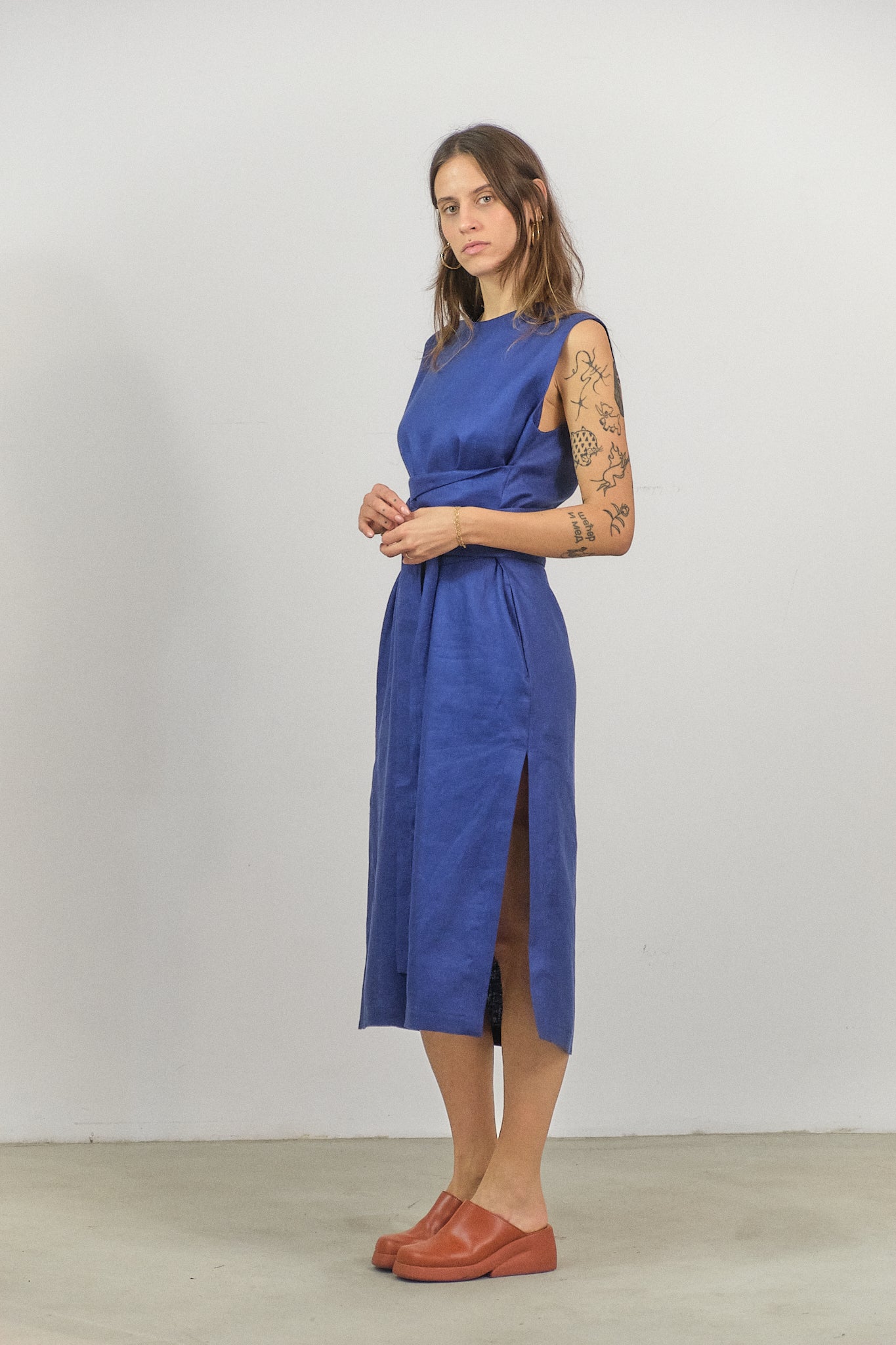 AB06 - Blue Linen Sleek Straight-Line Dress