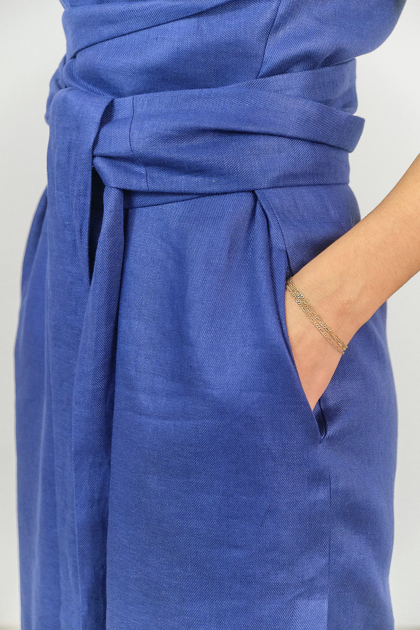 AB06 - Blue Linen Sleek Straight-Line Dress